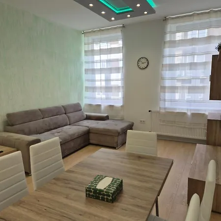 Appartement T13 Two-bedroom *